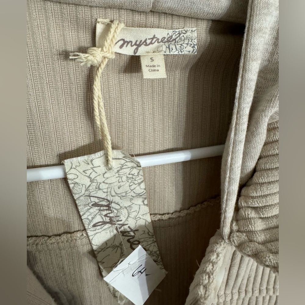 Corduroy Shacket - Picture 4 of 7